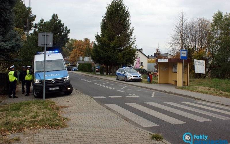 Samochód potrącił dzieci na przejściu dla pieszych