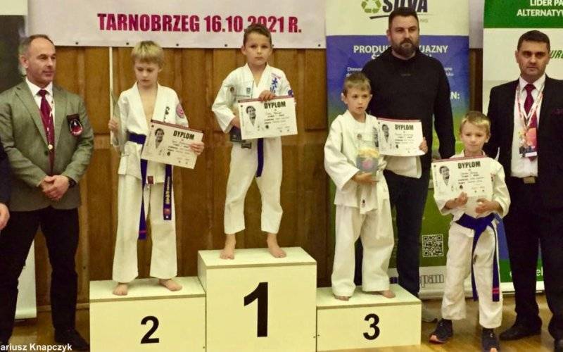 Wrócili z sześcioma medalami – FILM, FOTO