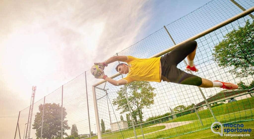 LKS Poręba Wielka nadal liderem Keezy B Klasy