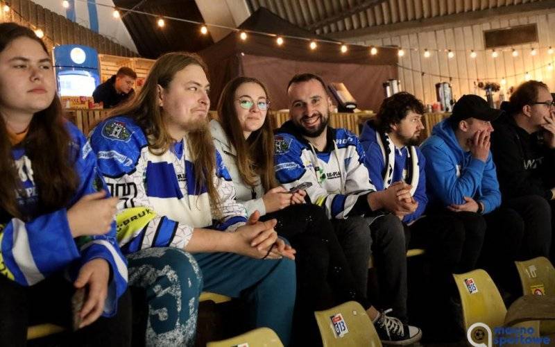 Kibice obejrzeli mecz z tyszanami – FOTO