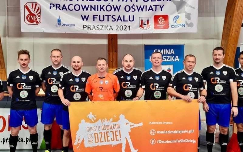 Nauczyciele udowodnili, że potrafią grać w piłkę