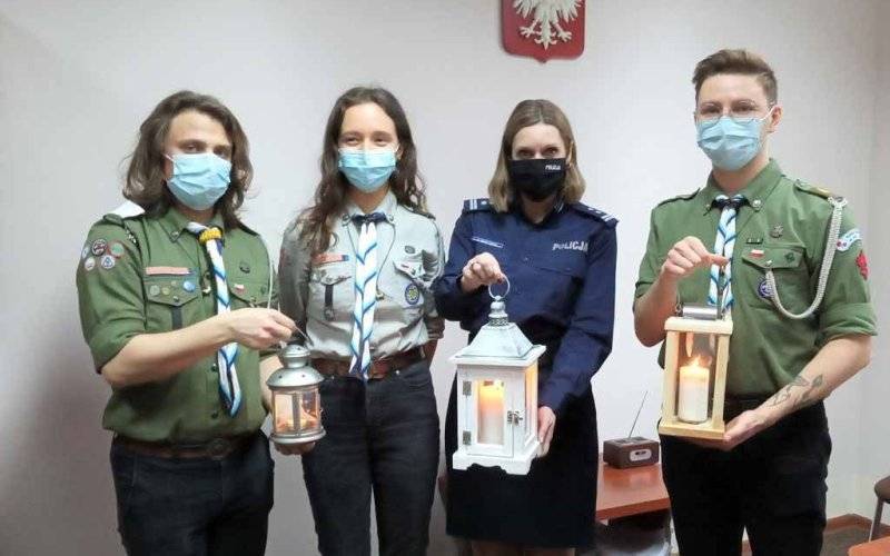 Betlejemskie Światło Pokoju – FOTO