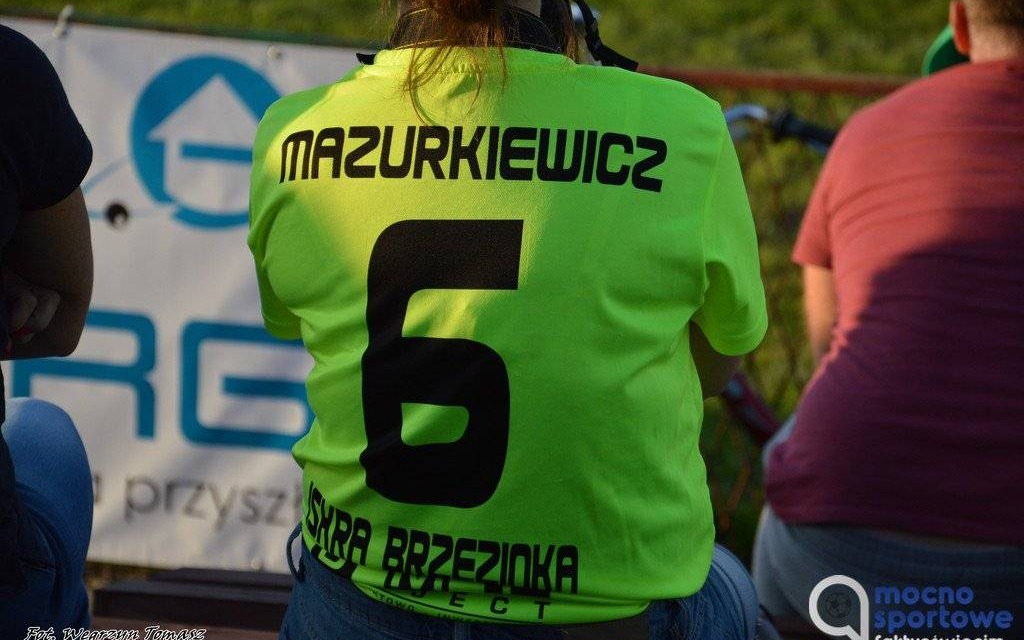 Iskra zaprasza nowe piłkarki do gry