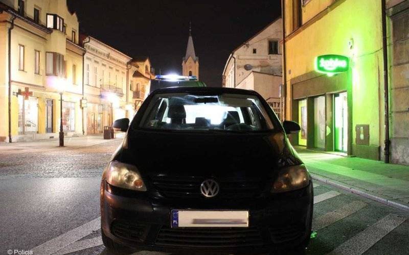 Podczas cofania potrącił seniorkę
