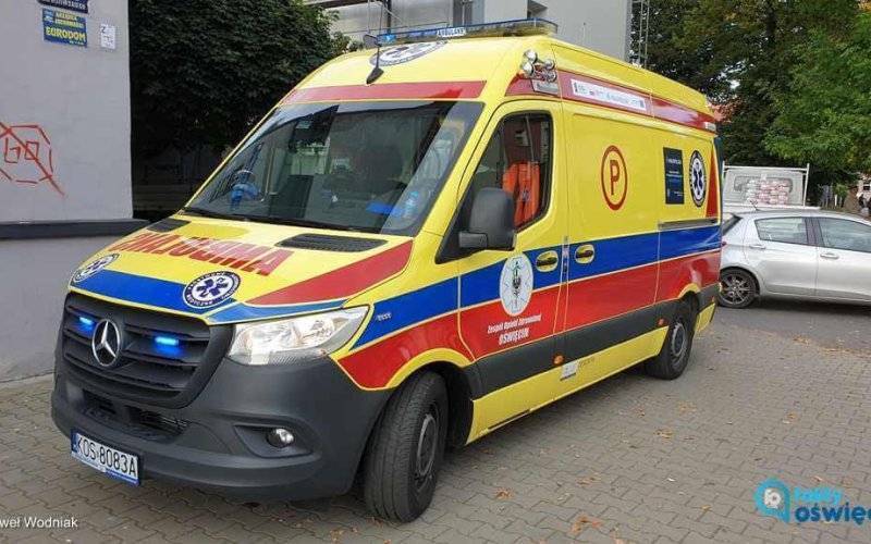 Stała na skrzyżowaniu, bo zasłabła za kierownicą