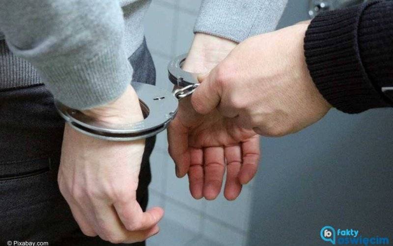 Wybiegł ze sklepu z butelczyną za 200 złotych