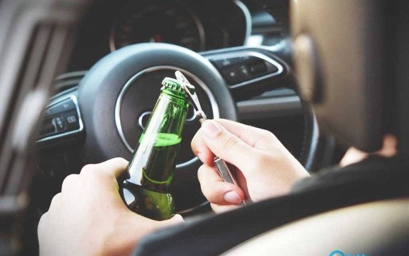 Podróżowali po pijanemu. Sprawca kolizji miał 2,5 promila