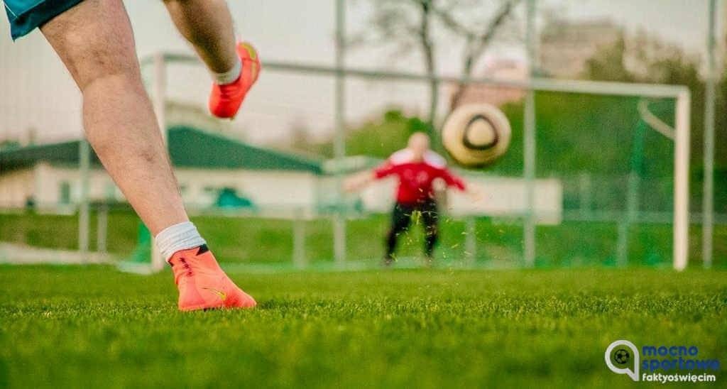 Derby dla LKS Poręba Wielka