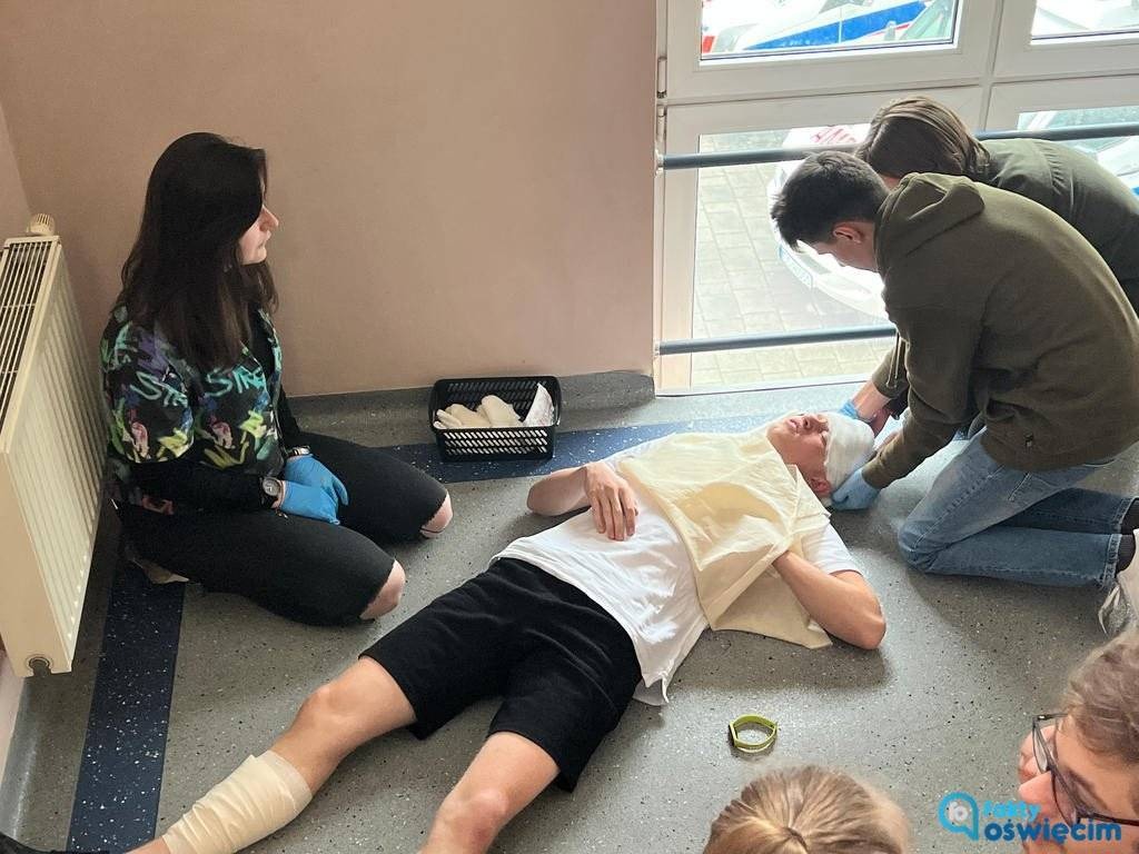 Wiedzą jak ratować ludzkie życie. Wygrała Trzebinia – FILMY, FOTO