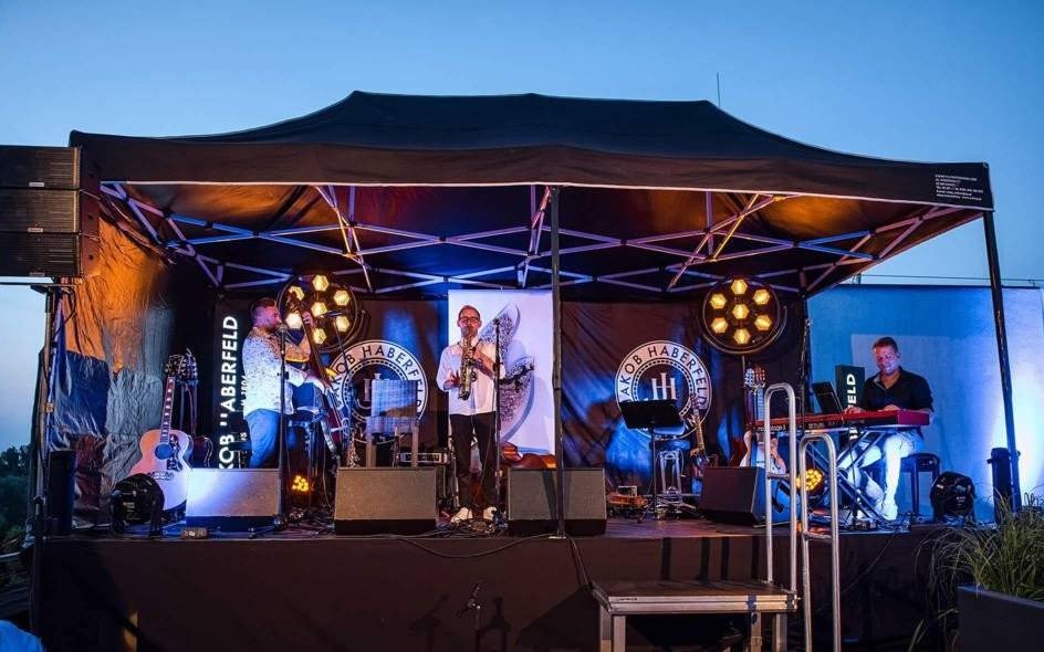 Strefa Chillout podczas Haberfeld Jazz na dachu Festiwal – FILM