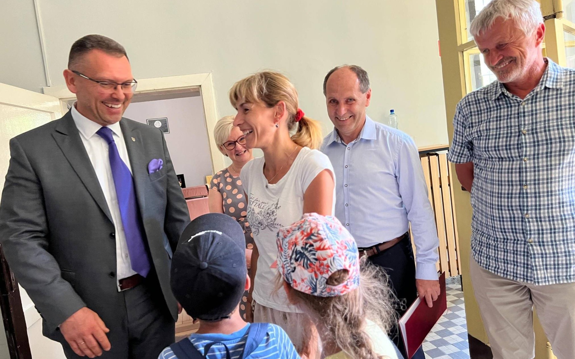 Pozytywny dworek gminy Oświęcim już działa – FILM, FOTO