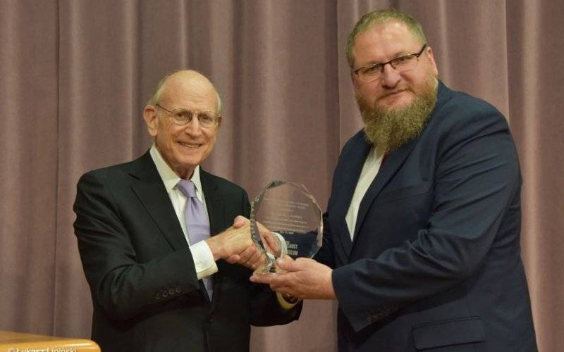 Piotr Cywiński z National Leadership Award