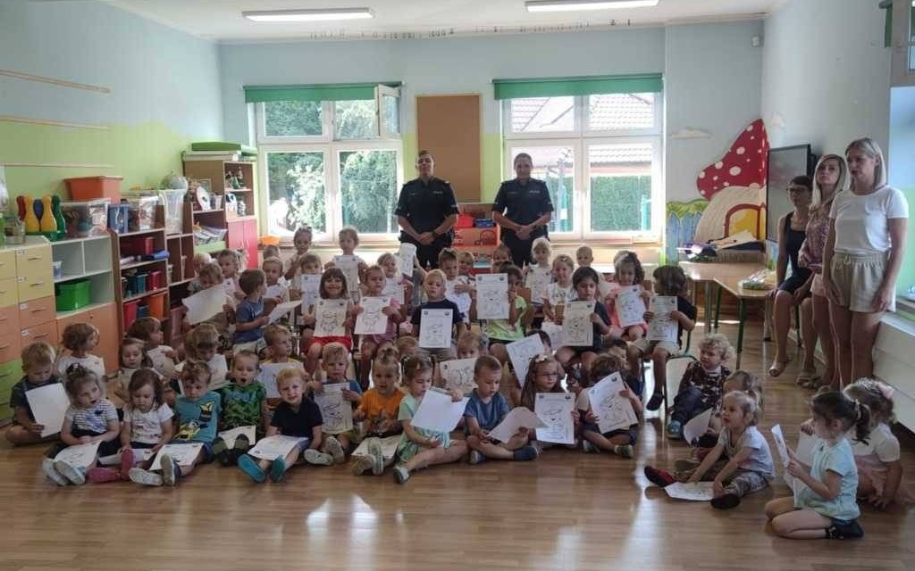 Bezpieczne wakacje w Bajkowym Dworku – FOTO