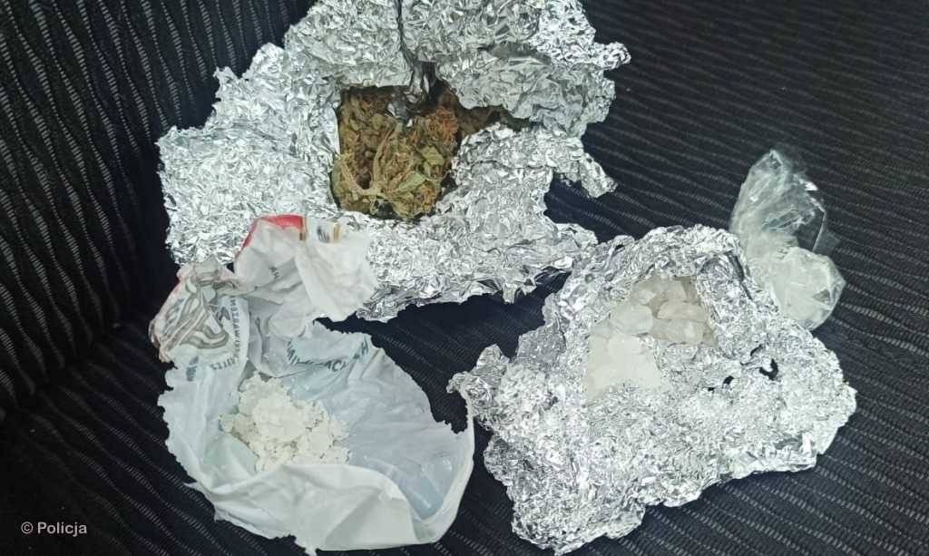 Jechał za szybko. Prowadził po narkotykach