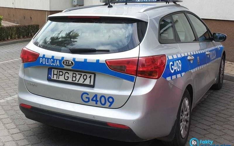 Zderzył się z radiowozem na sygnałach