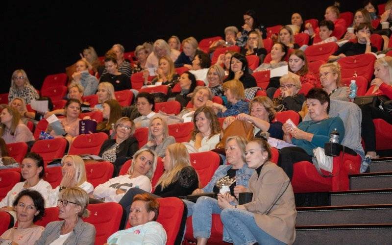 Miłość i urodziny na Kinie dla Kobiet – FOTO