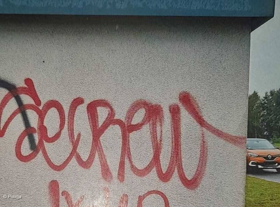 Pseudografficiarze wpadli w biały dzień