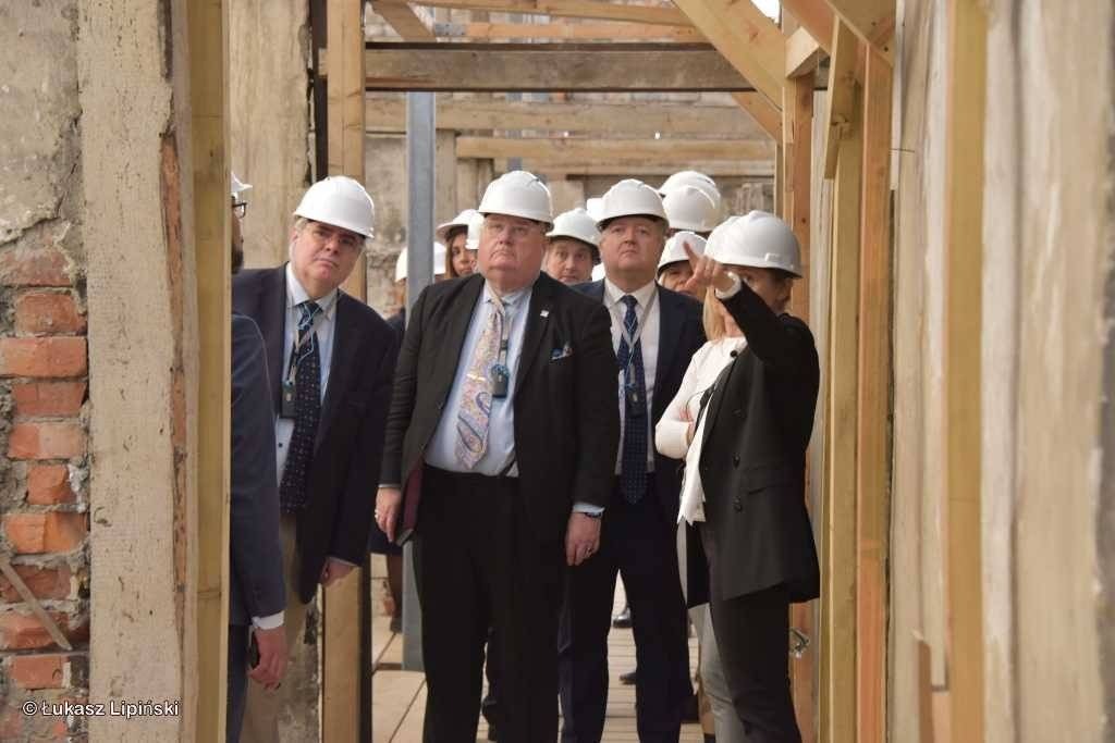 Do całości kapitału wieczystego brakuje trzy miliony euro