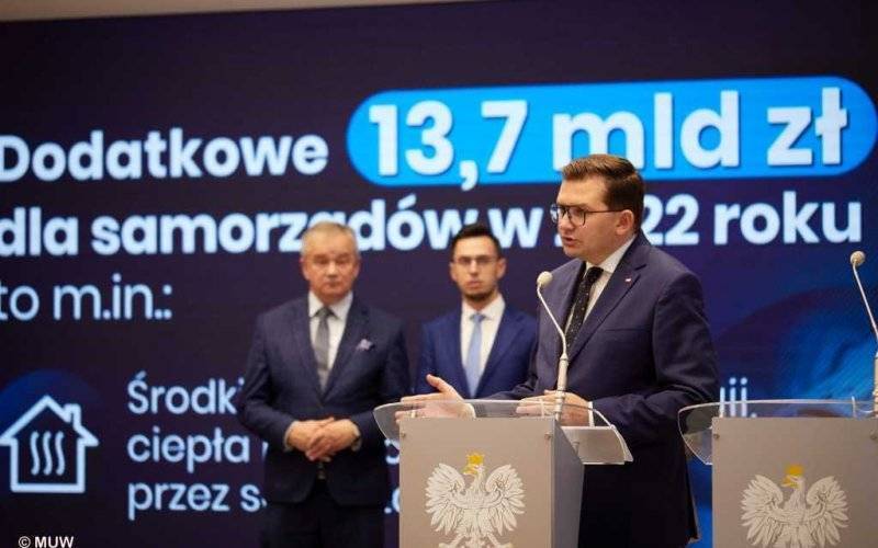 Miliard złotych dla małopolskich samorządów