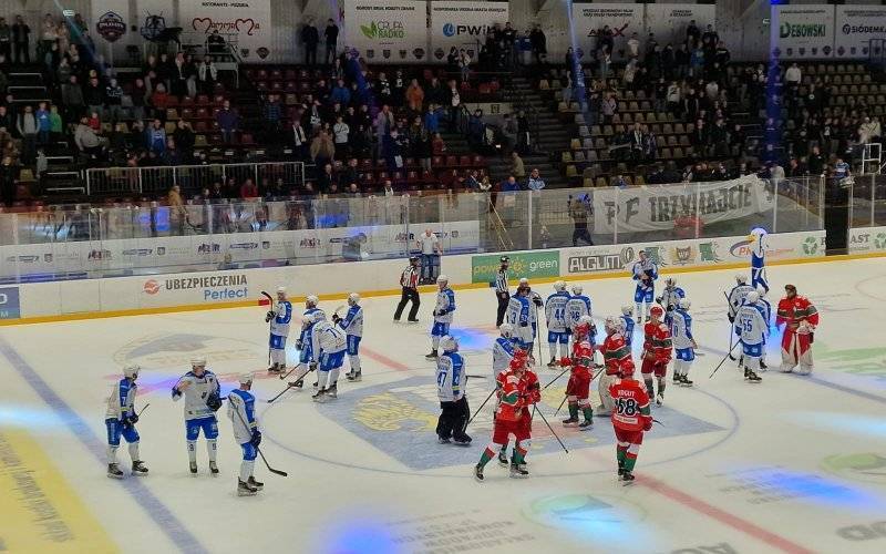Powrót z dalekiej podróży – FILMY, FOTO