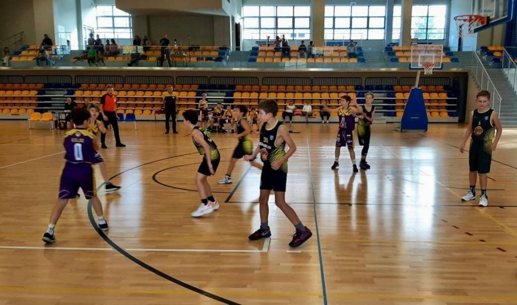 Niedźwiedzie wygrywają i awansują na pozycję wicelidera