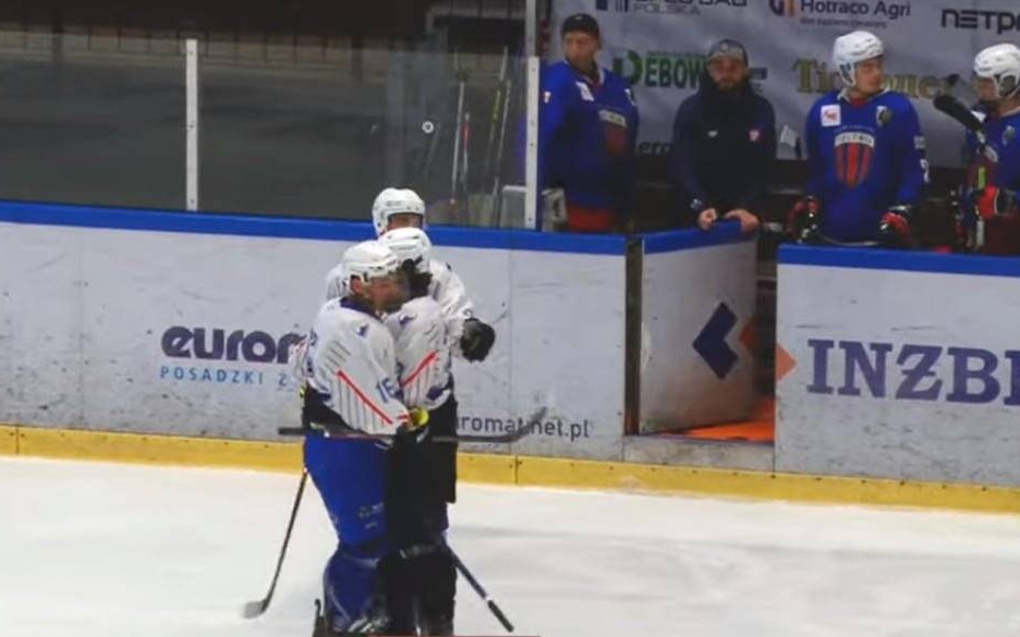 Oni im jeszcze pokażą. Wilk strzela, Zając podaje…