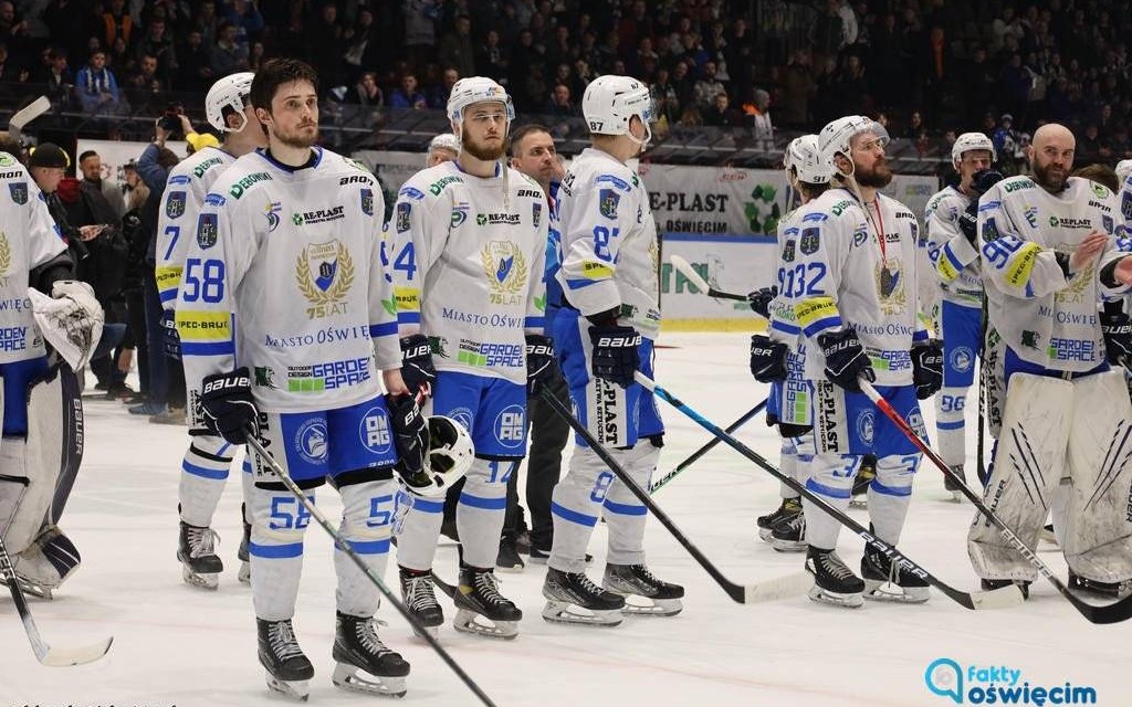 Wtorkowy szlagier z dogrywką dla biało-niebieskich