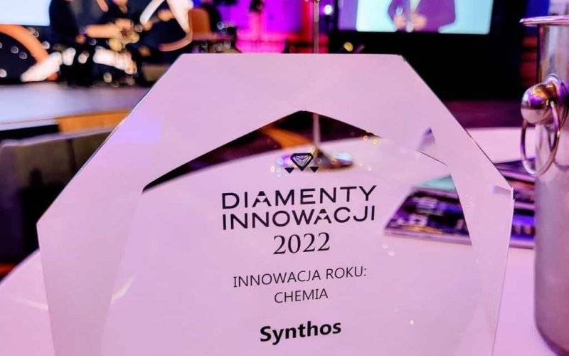 Diament Innowacji 2022 dla Synthosu