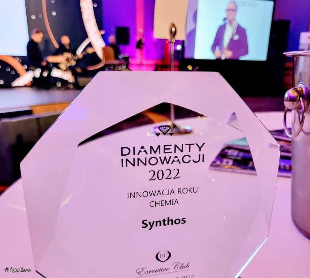 Diament Innowacji 2022 dla Synthosu