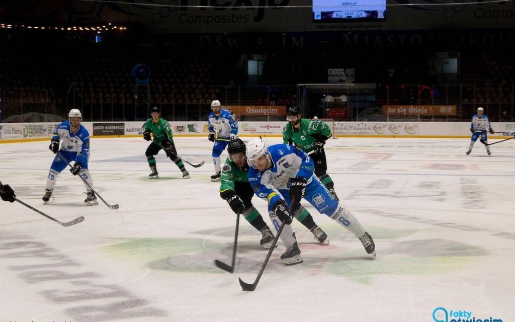 Biało-niebiescy wygrywają na „Jastorze”