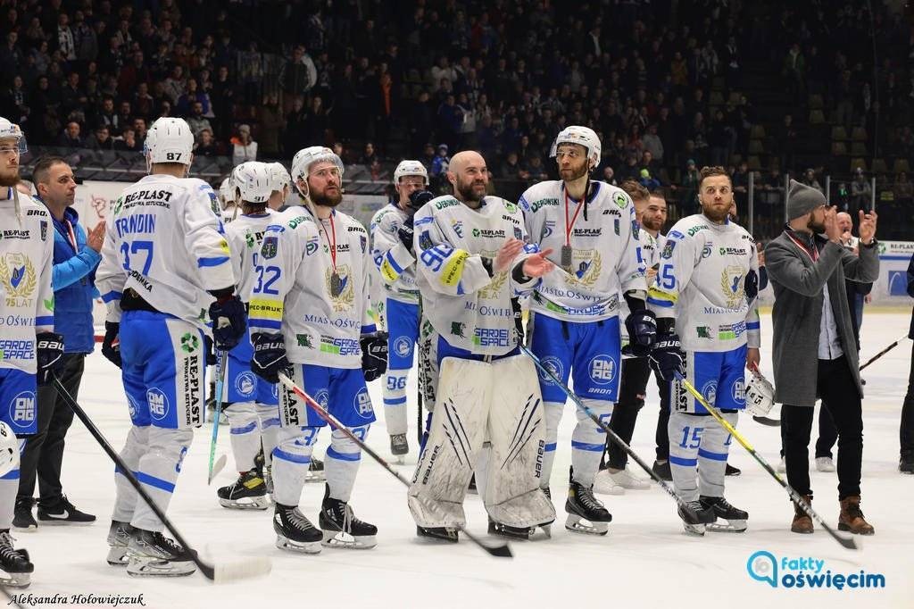 Pod nowym szyldem. Teraz Tauron – FILM