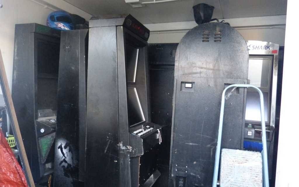 Kryminalni znaleźli 27 automatów do gier hazardowych