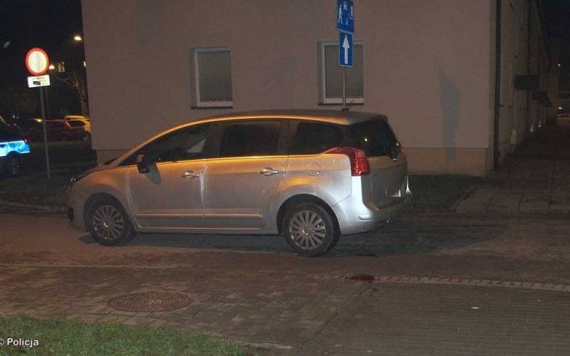 Potrącił seniorkę o kulach