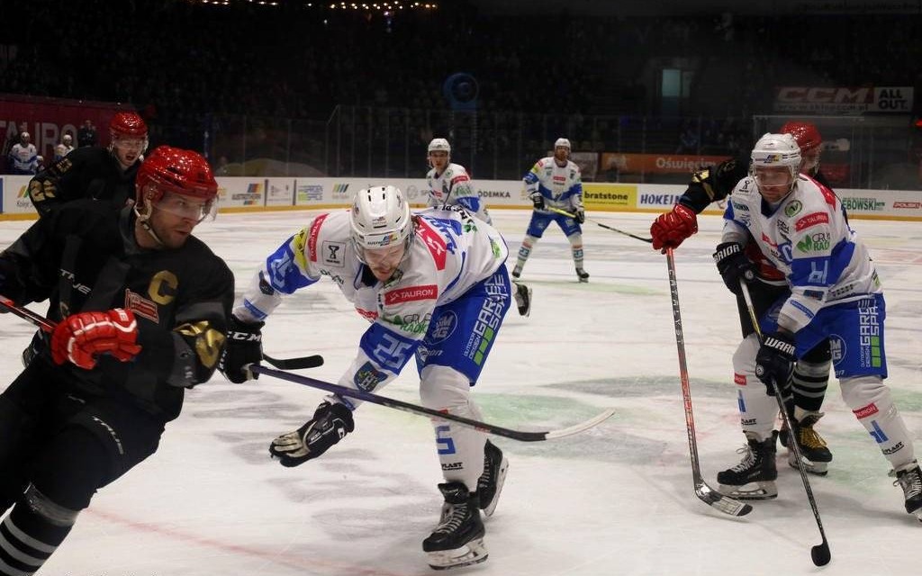 Stawką fotel lidera