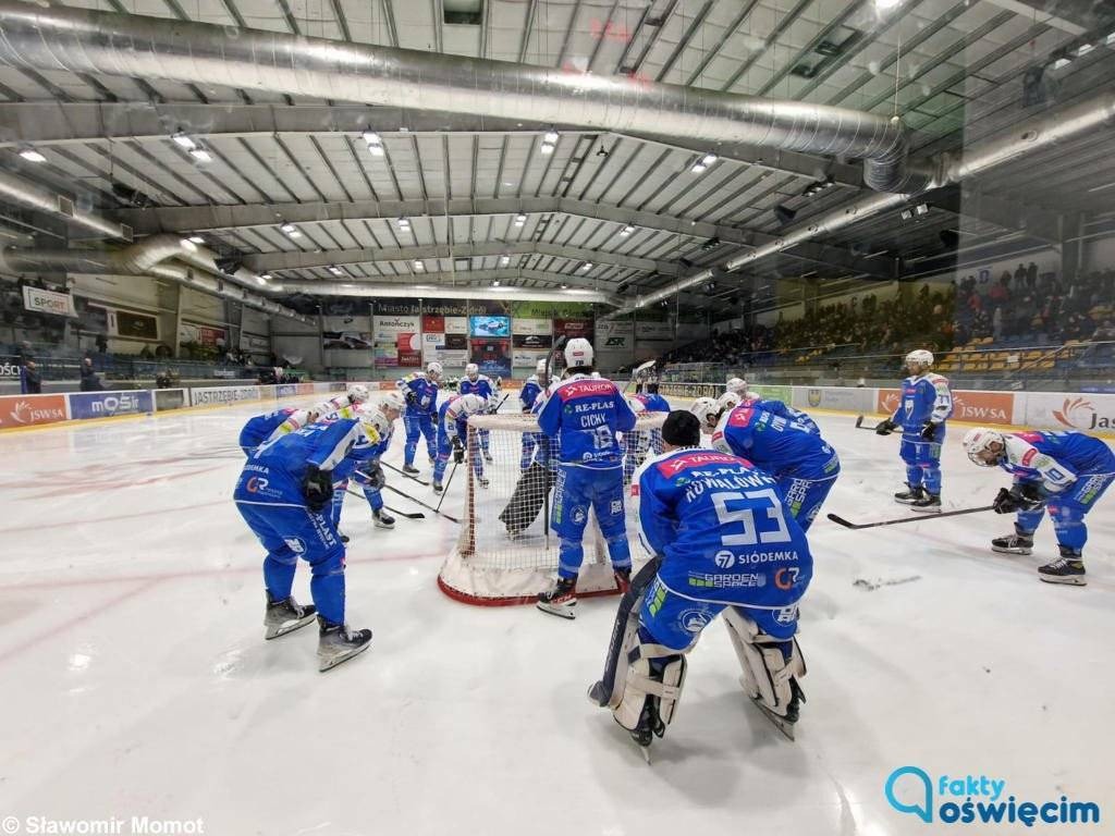 Zwycięstwo i awans na pozycję wicelidera – FILMY