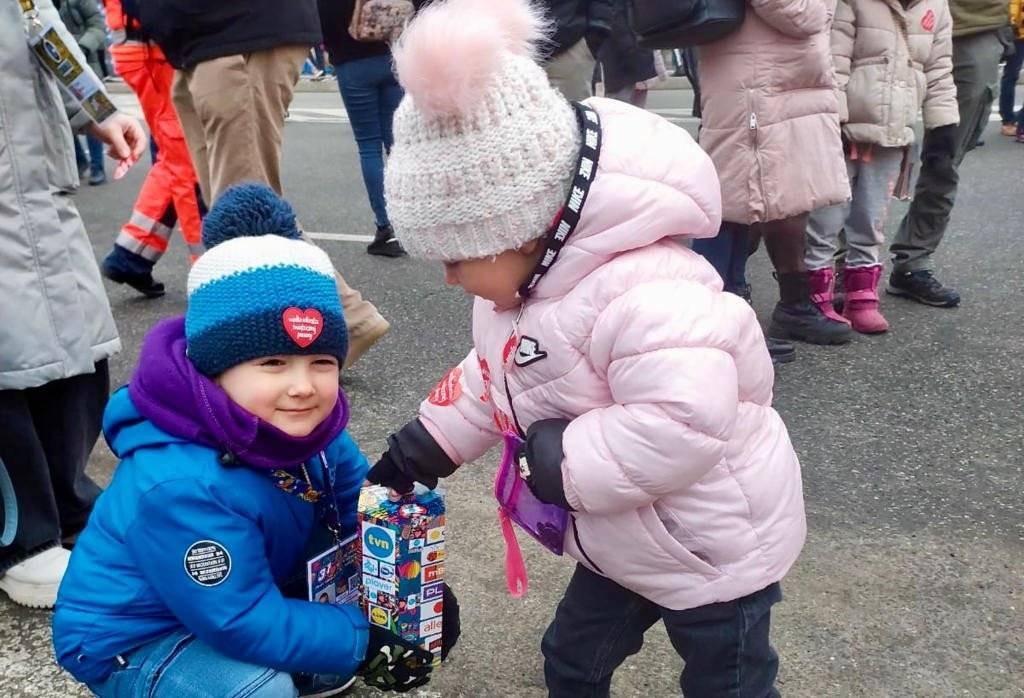 Daliście WOŚP więcej, niż rok temu. Liczenie trwa – FILMY, FOTO