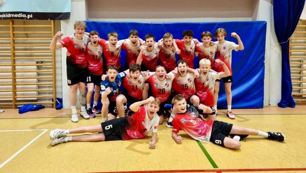 Panie i młodzicy Kęczanina na zwycięskiej ścieżce