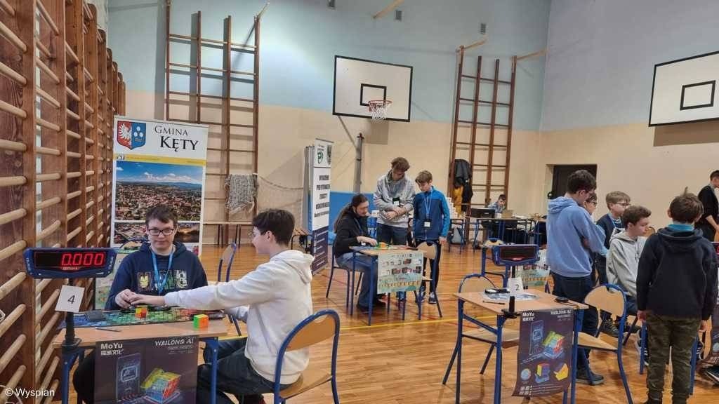 Mistrzowie kostki Rubika – FOTO