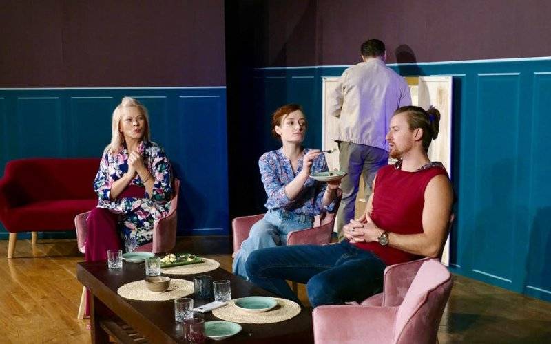 Spektakl Kłamstewka na scenie DK – FILM
