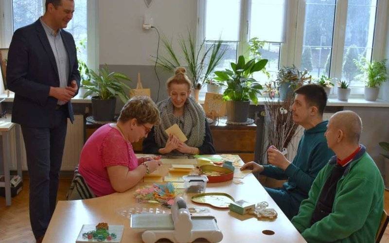 Fakty z powiatu: Uczą radzenia sobie w codziennym życiu – FOTO