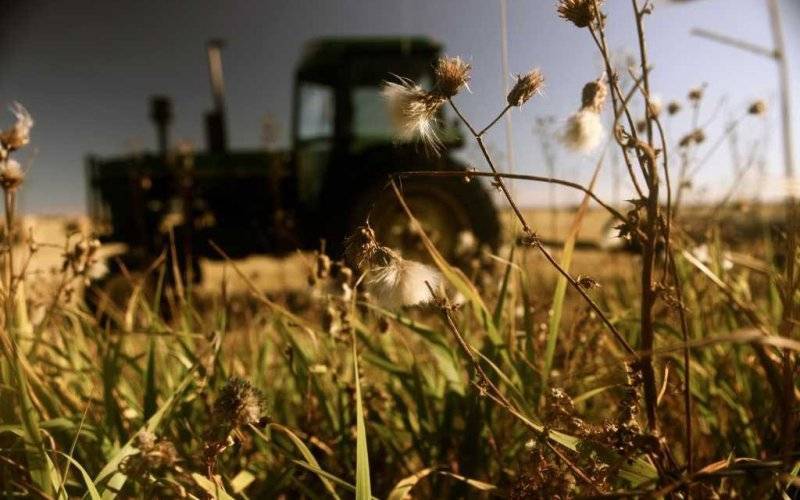 Ciągnik przygniótł traktorzystę. Mężczyzna nie żyje