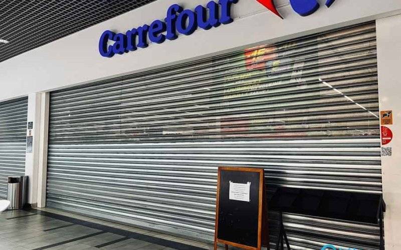 Dlaczego oświęcimski Carrefour jest zamknięty? – FOTO