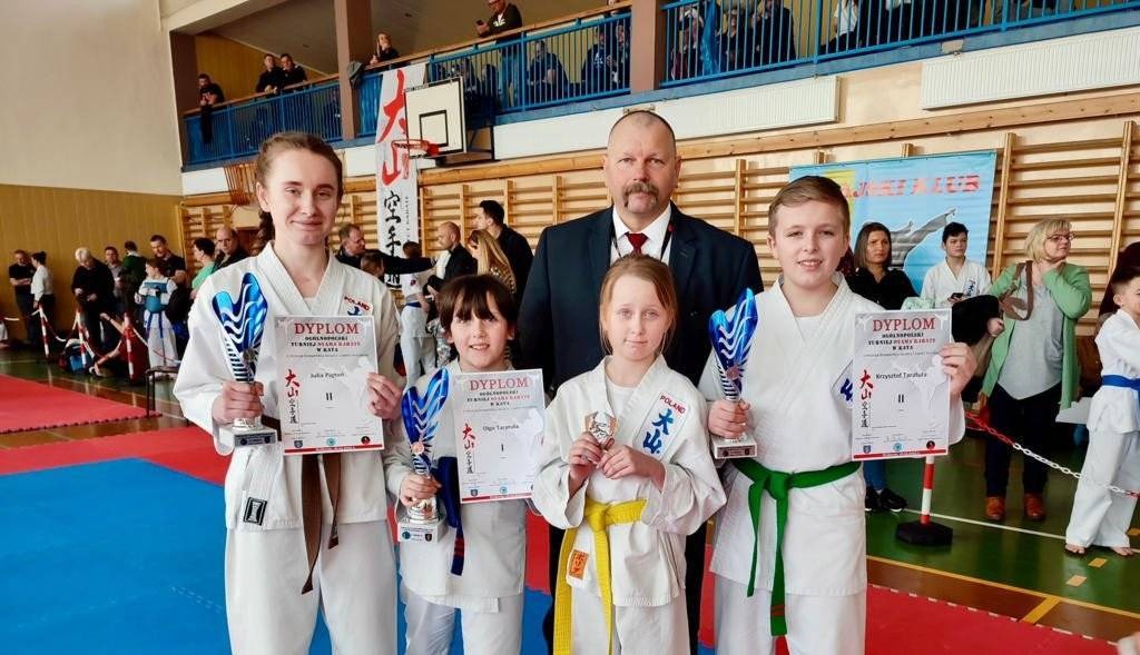 Brzeszczanie startowali w Bielsku i Wolbromiu – FOTO