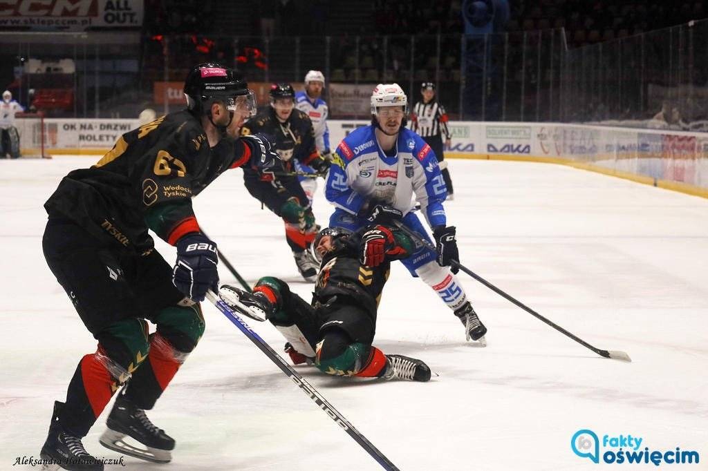 Wypijmy za błędy – FOTO