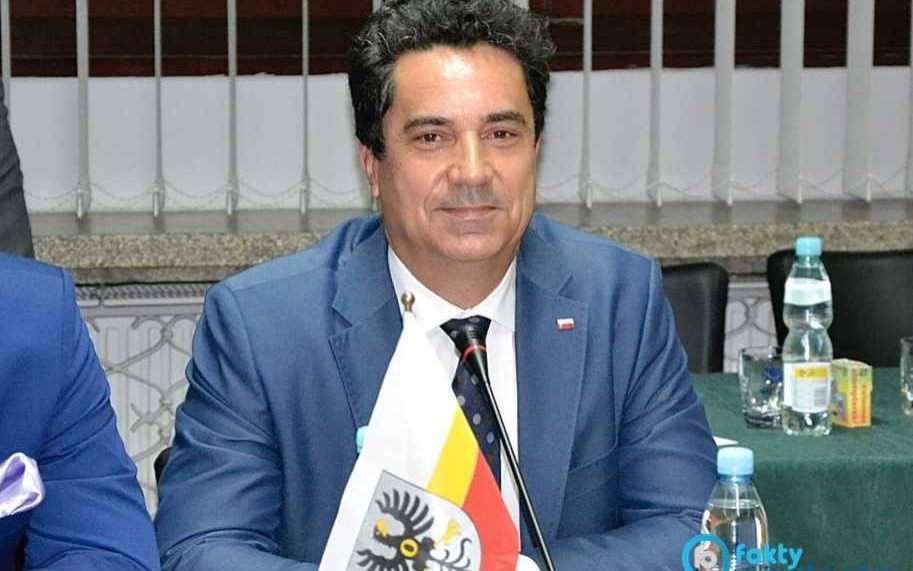 Bez rezolucji w sprawie obrony Jana Pawła II na sesji rady powiatu