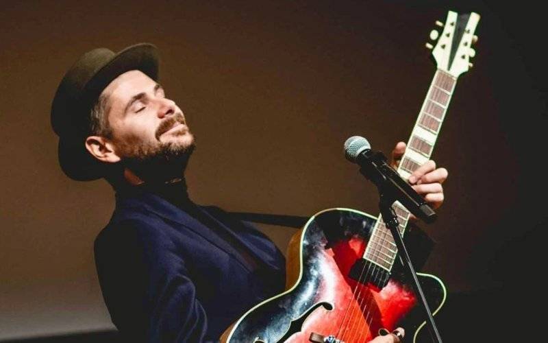 „Retro Piosenka” – Łukasz Jemioła z zespołem