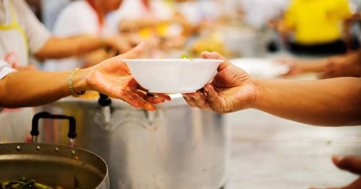 Organizują coroczny obiad wielkanocny dla potrzebujących. Możesz pomóc