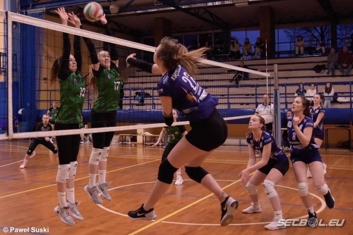 Bez punktów na własnym parkiecie – FOTO