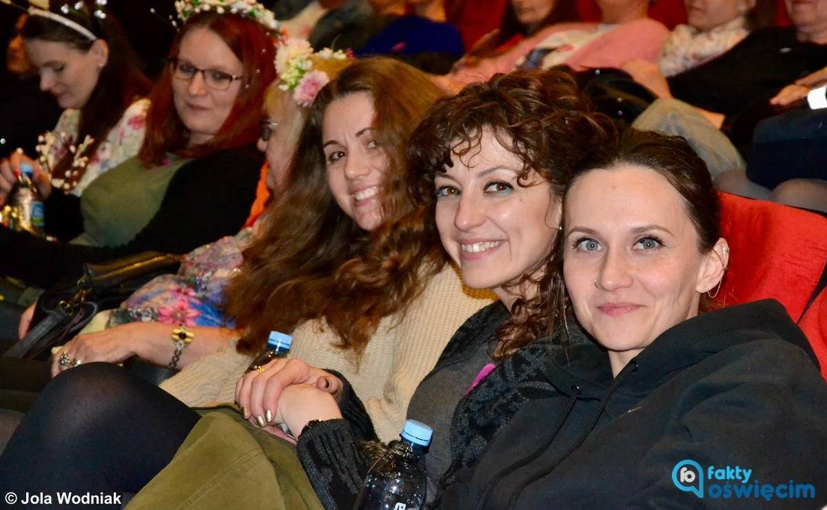 Wiosenne spotkania pełne radości i zabawy dla pań, czyli Kino dla Kobiet – FOTO
