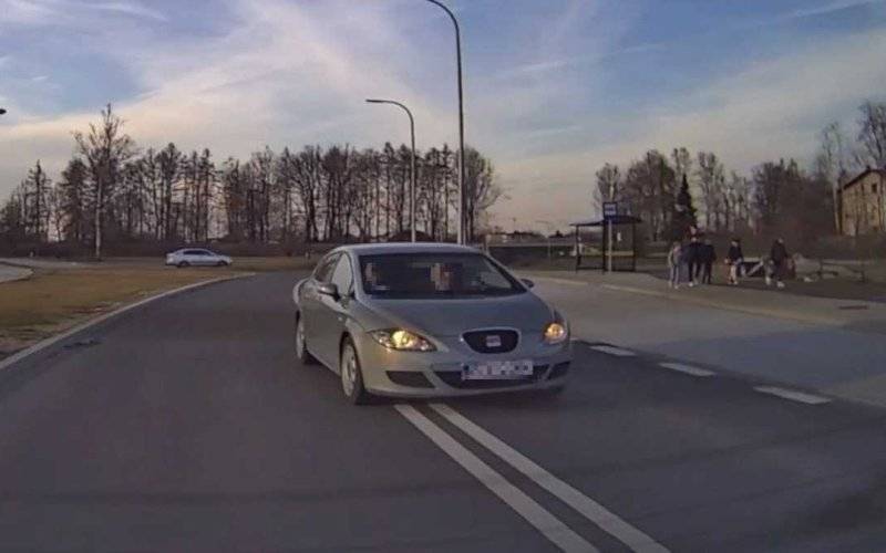 Pirat drogowy i poszkodowany zgłosili się na policję